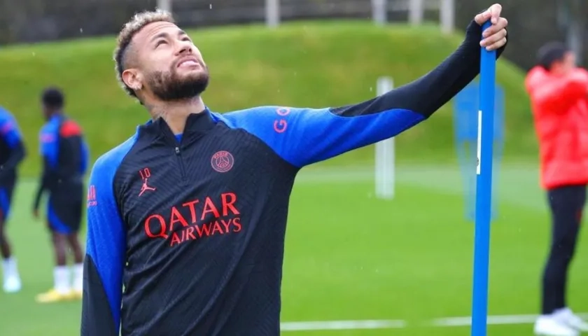 Neymar, goleador brasileño.