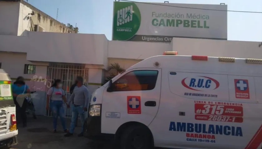 La víctima fue llevada a la Clínica Campbell de Malambo, donde se confirmó su muerte. 