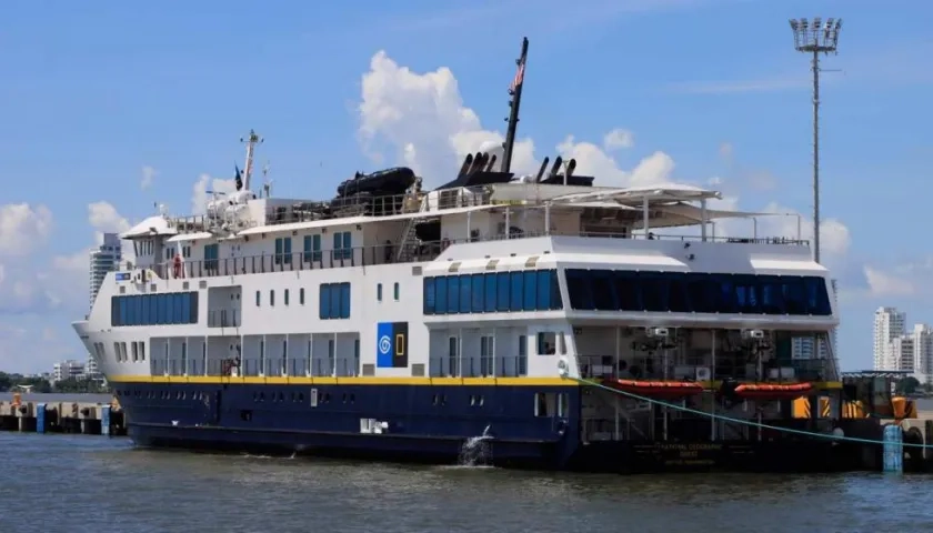 Vista hoy del crucero turístico de exploración e investigación National Geographic Quest en Cartagena.