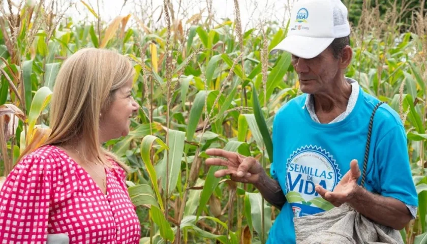 La Gobernadora en 'Semillas por la vida'