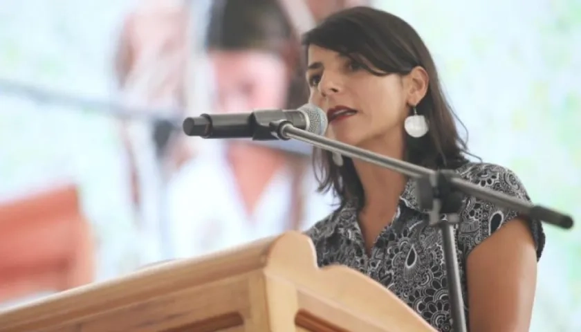 Irene Vélez, Ministra de Minas.
