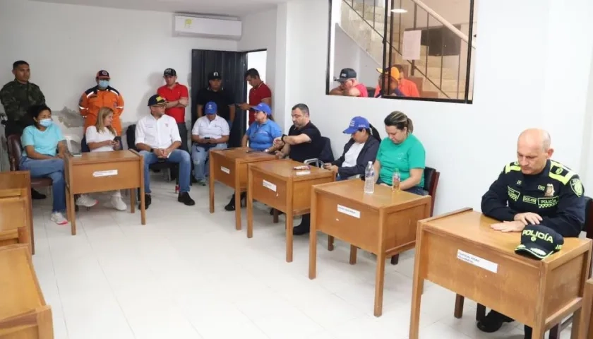 La Gobernadora Elsa Noguera presidiendo el PMU en Piojó.