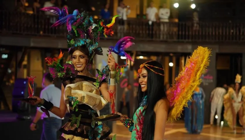 Ganadoras del traje artesanal. 