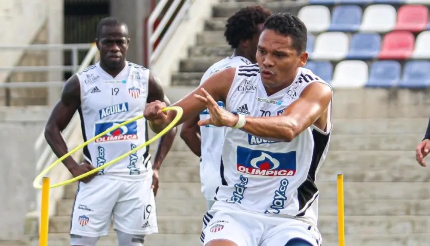 Carlos Bacca, delantero porteño. 