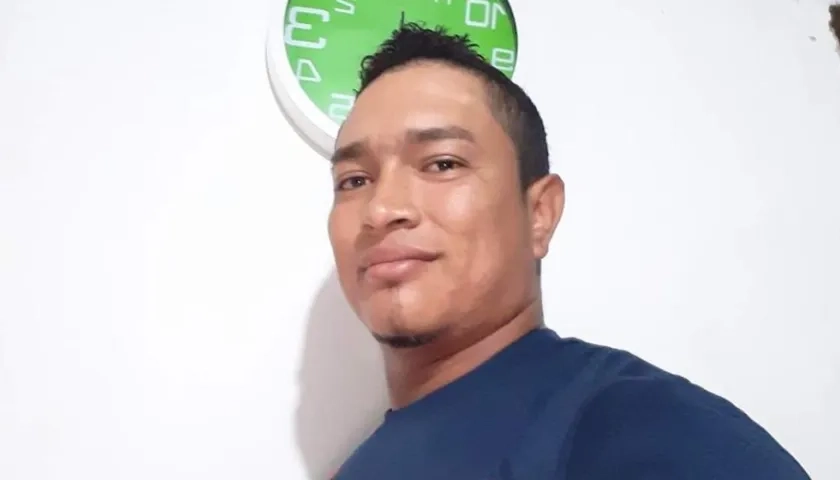 Daimer Manuel Estrada Mattos.