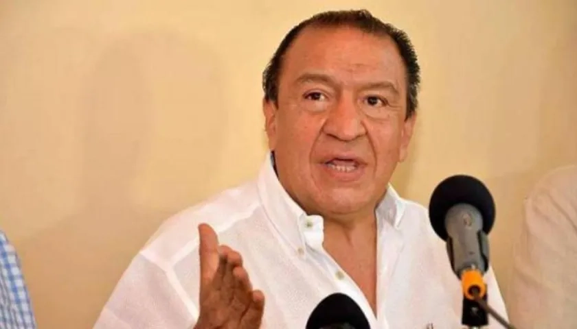 Efraín Camargo Salamanca.