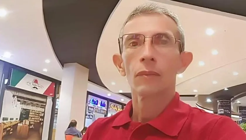 El docente Edgardo Francisco Molina Llinas.