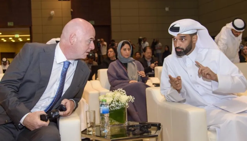 Gianni Infantino y Hassan Al Thawadi.