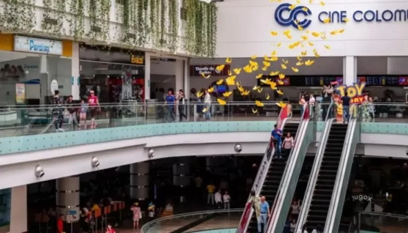 Lugar donde funciona la empresa de cine.