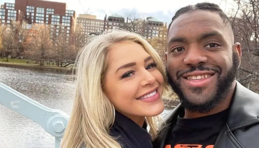 Courtney Clenney con su novio Christian Obumseli