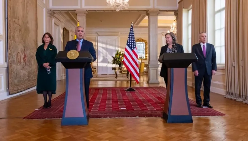 El Presidente de Colombia, Iván Duque, y la subsecretaria de Asuntos Políticos, Victoria Nuland.
