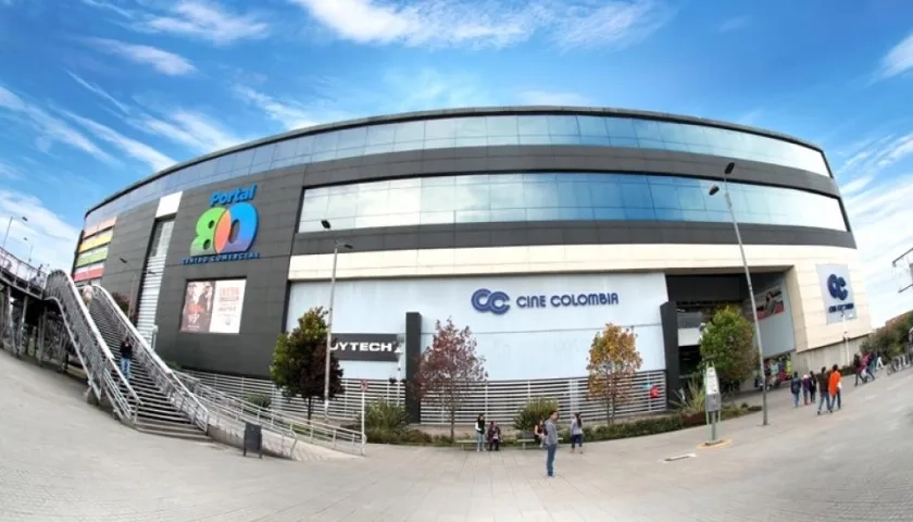 Centro Comercial Portal de la 80, en Bogotá.