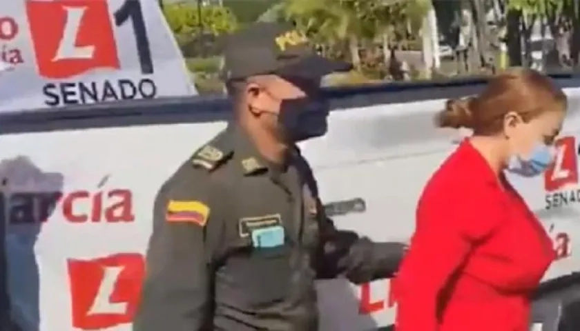 Procedimiento de captura de la Concejal Gloria Estrada.