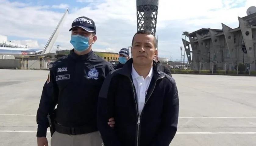 Carlos Antonio Moreno Tuberquia, alias 'Nicolás'.