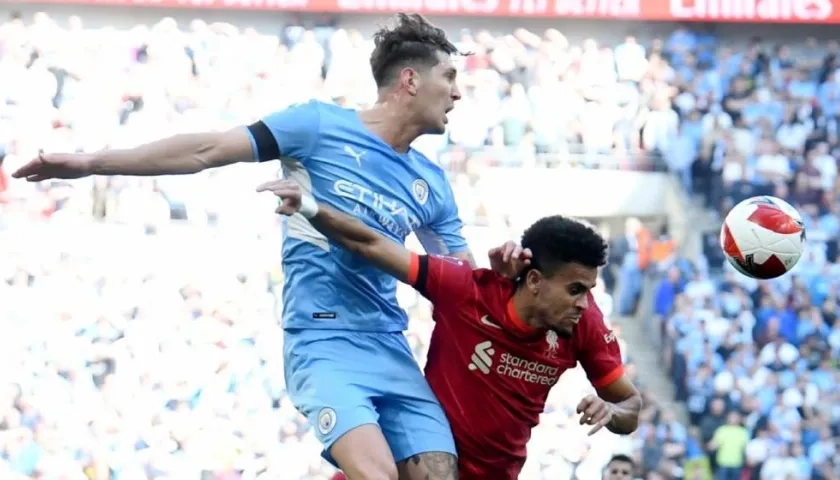 Luis Díaz en acción de partido. 