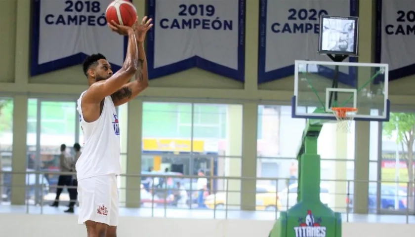 Tony Trocha, una de las figuras de Titanes. 