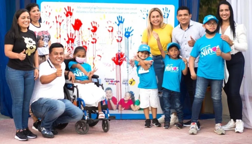 Participantes en la firma del pacto en Usiacurí.