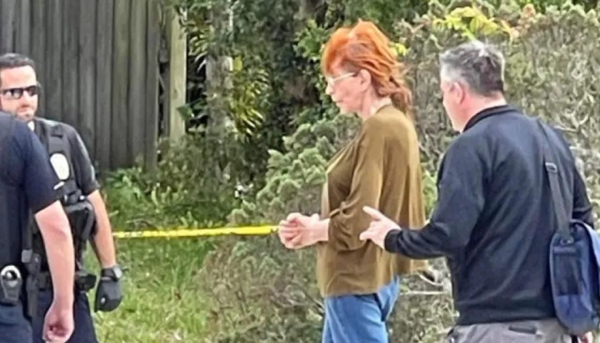 Hija de Marie Hoskins dijo que no había visto a su madre y en la misma vivienda encontraron su cuerpo.