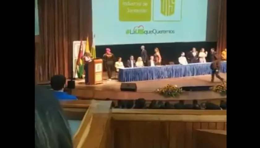 Fueron dos los encapuchados que intentaron intimidar al rector de la UIS.