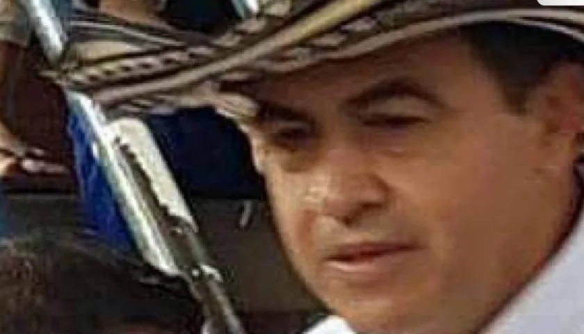 Sacerdote José Cárdenas.