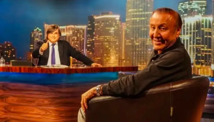 Bayly con el candidato Rodolfo Hernández el pasado 9 de junio.