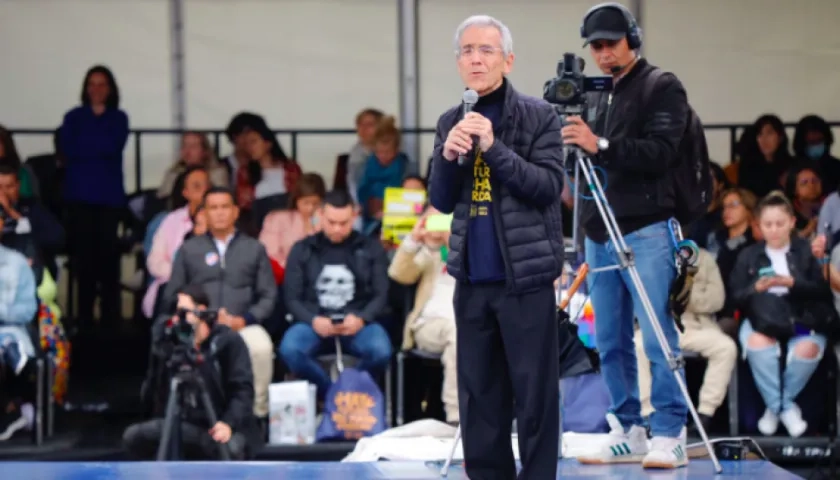 Padre Vicente de Roux, presidente de la Comisión de la Verdad.