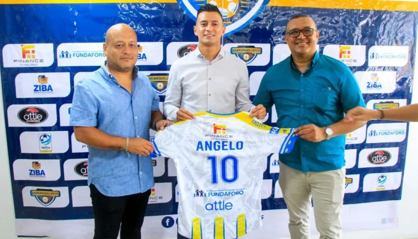 Angellot Caro, presentado por Barranquilleros. 