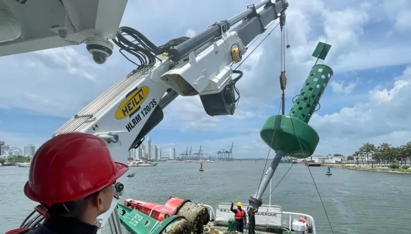 Dimar instaló 4 boyas en la bahía de las Ánimas.