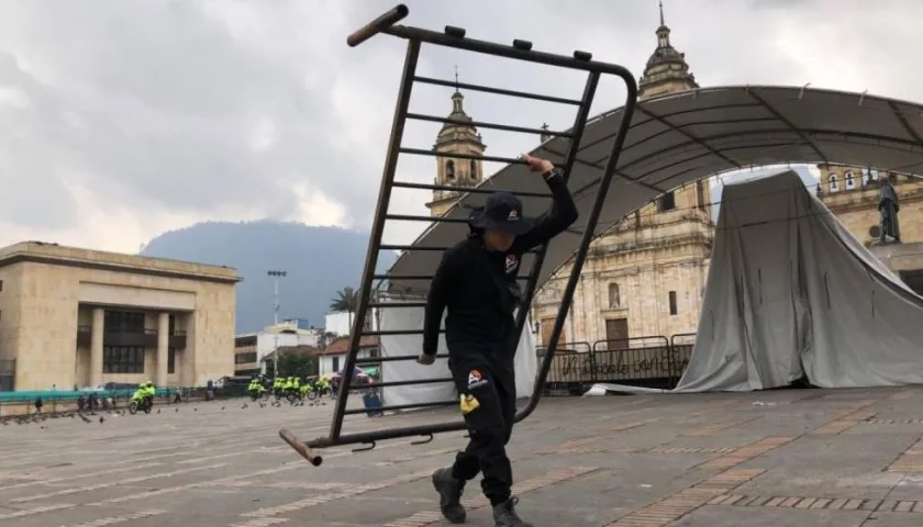 A todo vapor se prepara ya el acto de posesión presidencial.