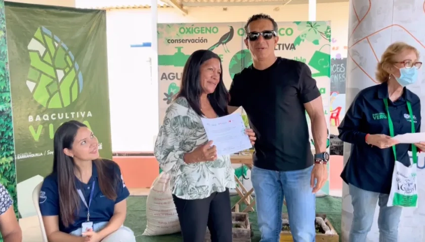 El Director de Barranquilla Verde, Henry Cáceres, durante el acto.