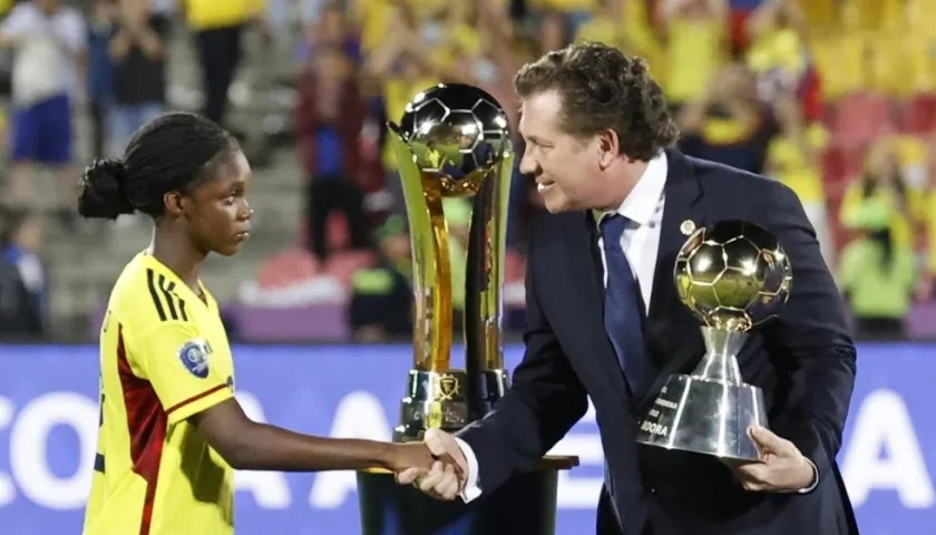 Linda Caicedo, jugadora de Colombia, elegida como la mejor de la Copa América. 