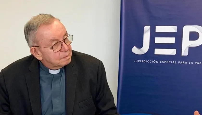 Monseñor Héctor Fabio Henao.