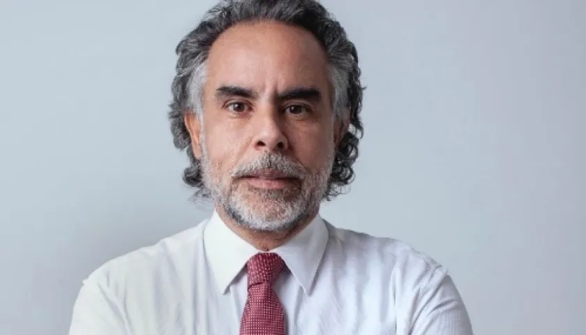 Armando Benedetti, llamado a indagatoria por los mismos hechos.