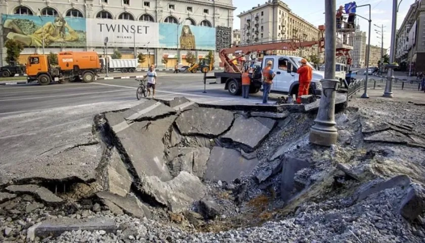 Daños causados por un rocket disparado por los rusos en territorio ucraniano.
