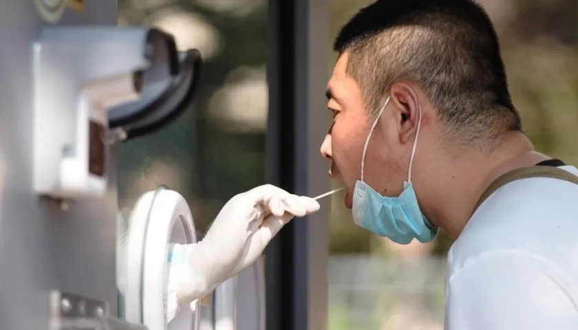 Archivo de un puesto de test de PCR en Pekín.