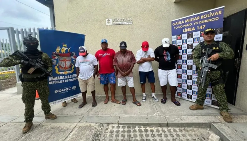 Los cinco capturados en los operativos. 