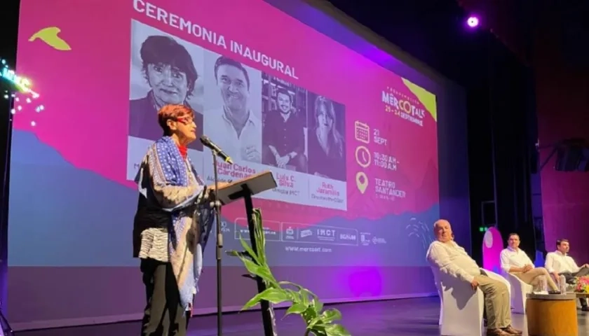 Ministra de las Culturas, las Artes y los Saberes, Paricia Ariza.