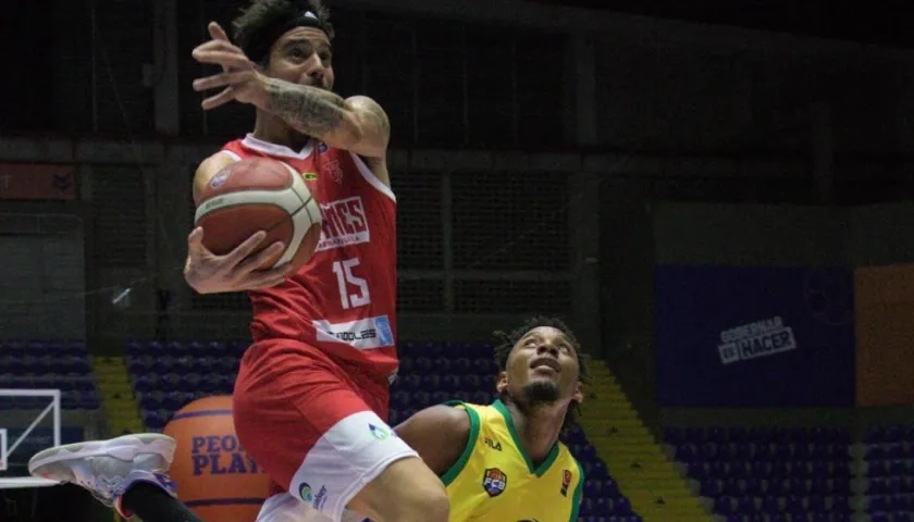 Selen Safar, jugador de Titanes. 