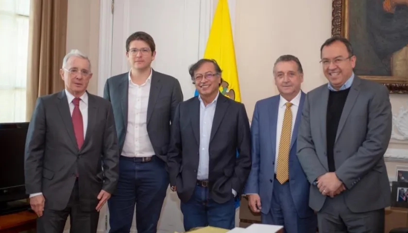 La foto oficial del encuentro Petro-Duque en Casa de Nariño.