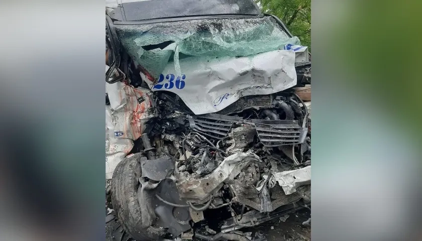 Estado de uno de los vehículos accidentados.