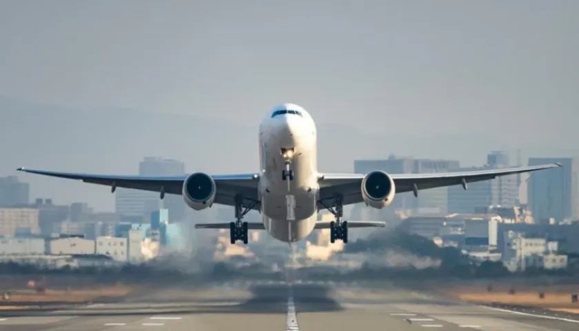 Avion con colombianos que regresaban de EE.UU. en 2020