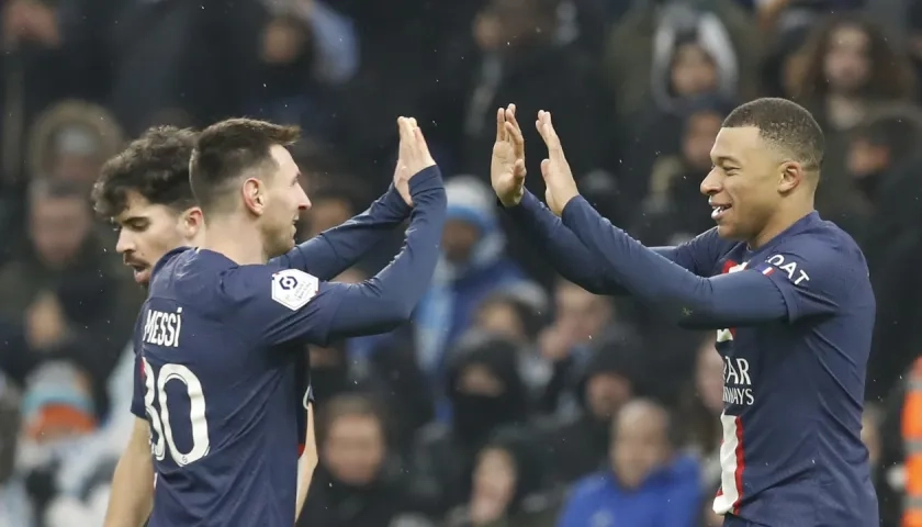 Messi y Mbappé.