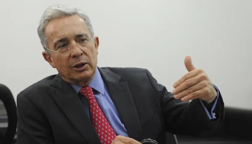 Álvaro Uribe.