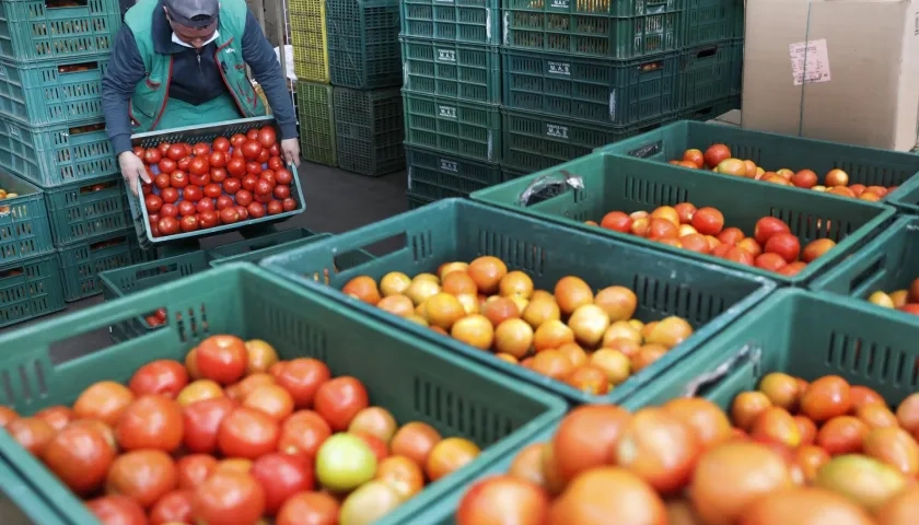 Venta de alimentos en Corabastos