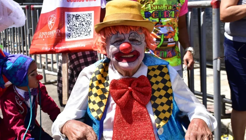 'Carasucia', cuyo nombre de pila es Jose Fernando Herrera, tiene 54 años participando en el Carnaval.