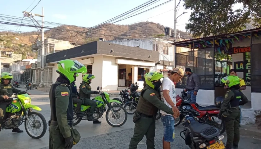 Operativos de control a motos en Santa Marta