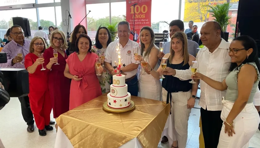 Directivos y docentes de la Universidad Libre de Colombia en los primeros 100 años de la institución