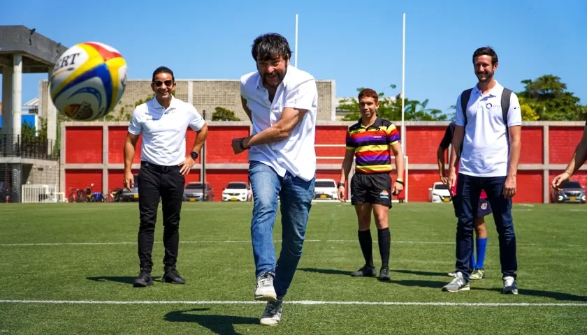 El Alcalde Jaime Pumarejo durante la presentación del programa.