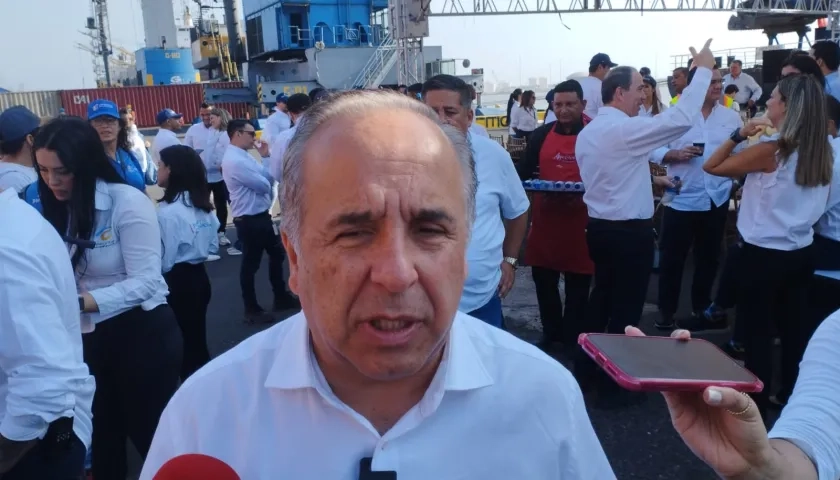 Ministro de Transporte, Guillermo Reyes.