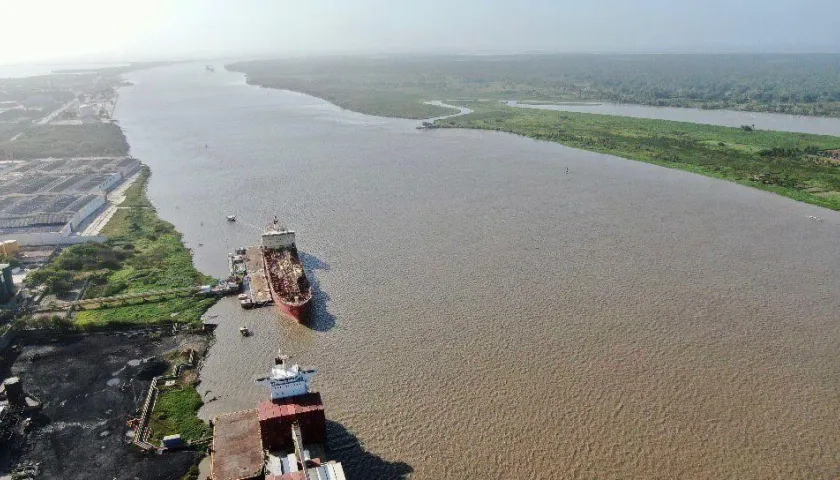 Actualización del derrotero de costas y áreas insulares de Colombia 